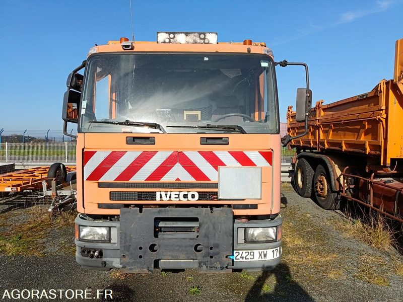 2429-XW-17 Iveco ML 120E - Skåpbil: bild 1 2429-XW-17 Iveco ML 120E - Skåpbil: bild 1