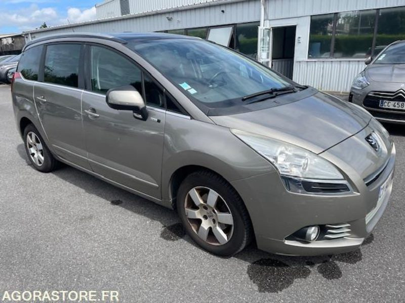 5008 STYLE 1.6 HDI 115cv 7PL- 08/2013/- 226500KM - Personbil: bild 4 5008 STYLE 1.6 HDI 115cv 7PL- 08/2013/- 226500KM - Personbil: bild 4