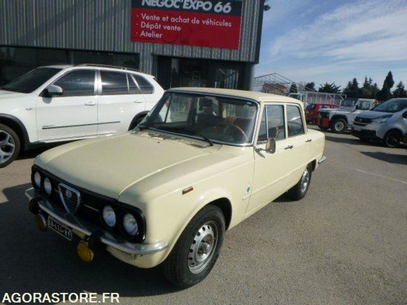 Alfa Romeo Giulia - 1976 - 92500km - COLLECTION - Livret d'origine - Personbil: bild 1 Alfa Romeo Giulia - 1976 - 92500km - COLLECTION - Livret d'origine - Personbil: bild 1