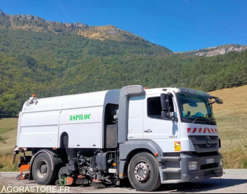 BALAYEUSE LAVEUSE THP MERCEDES BH9 ANNEE 2012 - 246000KMS - Sopmaskin: bild 1 BALAYEUSE LAVEUSE THP MERCEDES BH9 ANNEE 2012 - 246000KMS - Sopmaskin: bild 1