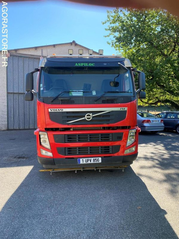 BALAYEUSE VOLVO ROUGE 6ROUES - ANNEE 2011- 298975KMS - Sopmaskin: bild 2 BALAYEUSE VOLVO ROUGE 6ROUES - ANNEE 2011- 298975KMS - Sopmaskin: bild 2