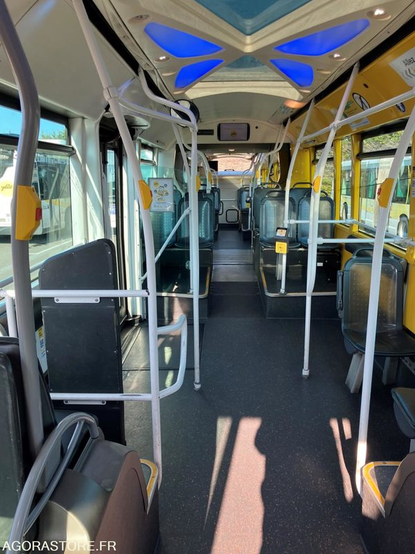 BUS HEULIEZ AG816LZ 372 - Ledbuss: bild 3 BUS HEULIEZ AG816LZ 372 - Ledbuss: bild 3