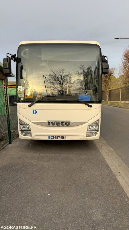 IVECO CROSSWAY CAR SCOLAIRE - 103 000 km - 2015 - Buss: bild 1 IVECO CROSSWAY CAR SCOLAIRE - 103 000 km - 2015 - Buss: bild 1