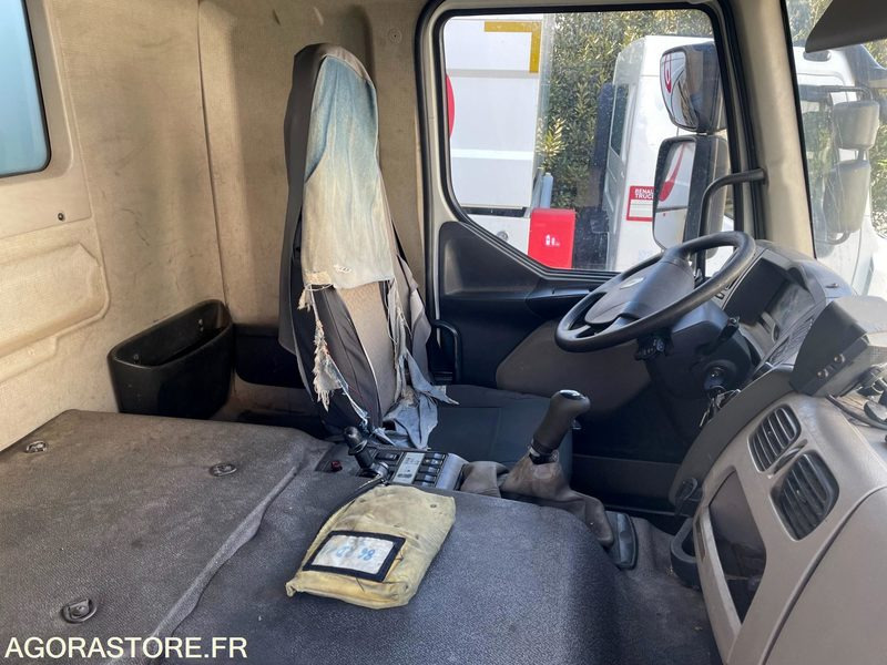 CAMION RENAULT19 HYDROCURER HUWER - 2018 / 341 258 KM - Sugbil: bild 5 CAMION RENAULT19 HYDROCURER HUWER - 2018 / 341 258 KM - Sugbil: bild 5