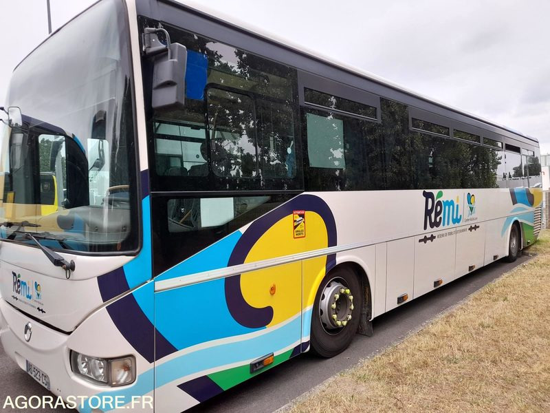 CAR-IRISBUS-RECREO-2009-647 206 KM-AD523CS (11226) - Skolbuss: bild 2 CAR-IRISBUS-RECREO-2009-647 206 KM-AD523CS (11226) - Skolbuss: bild 2