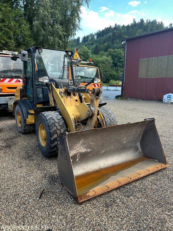 CHARGEUR SUR PNEUS CATERPILLAR 2008 6022H - Lastare: bild 1 CHARGEUR SUR PNEUS CATERPILLAR 2008 6022H - Lastare: bild 1