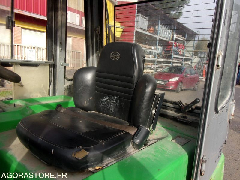 CHARIOT ÉLÉVATEUR 3 TONNES POSITIONNEUR DE FOURCHES ELECTRIQUE CESAB - Eltruck: bild 5 CHARIOT ÉLÉVATEUR 3 TONNES POSITIONNEUR DE FOURCHES ELECTRIQUE CESAB - Eltruck: bild 5