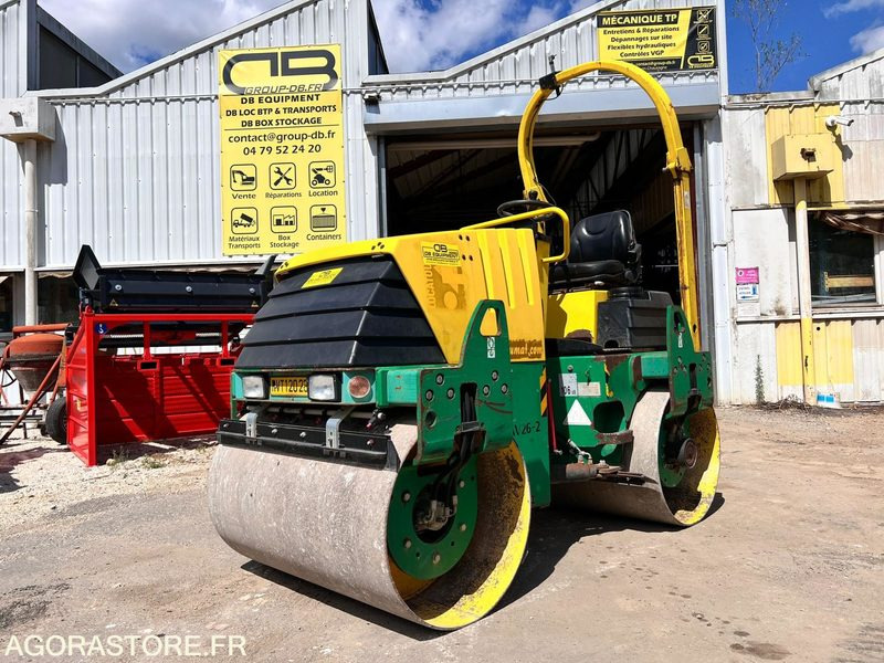 COMPACTEUR AMMANN AV26-2 ROULEAU TANDEM VIBRANT ARTICULÉ - ANNÉE 2008 - 1765 H - Vält: bild 1 COMPACTEUR AMMANN AV26-2 ROULEAU TANDEM VIBRANT ARTICULÉ - ANNÉE 2008 - 1765 H - Vält: bild 1