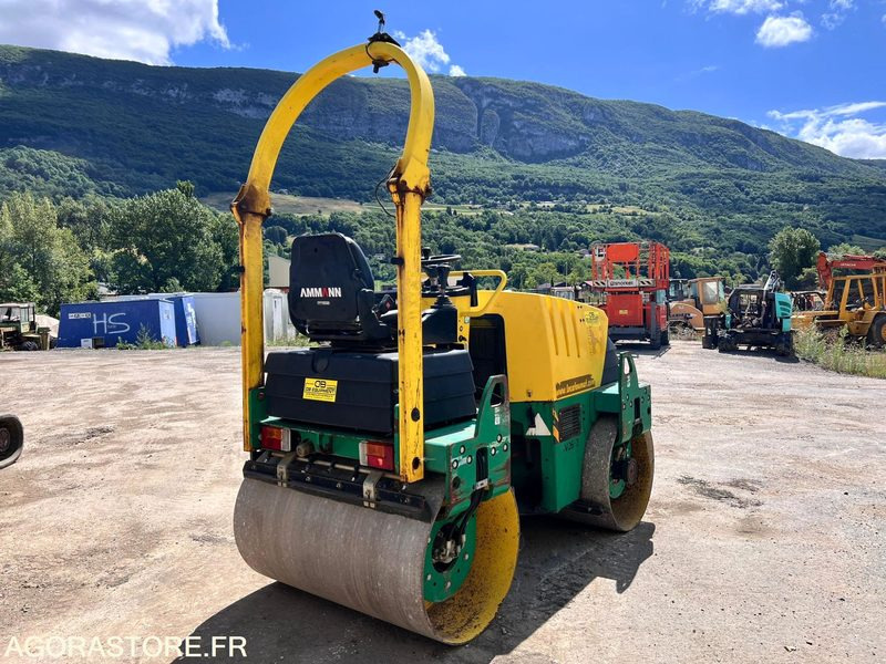 COMPACTEUR AMMANN AV26-2 ROULEAU TANDEM VIBRANT ARTICULÉ - ANNÉE 2008 - 1765 H - Vält: bild 4 COMPACTEUR AMMANN AV26-2 ROULEAU TANDEM VIBRANT ARTICULÉ - ANNÉE 2008 - 1765 H - Vält: bild 4