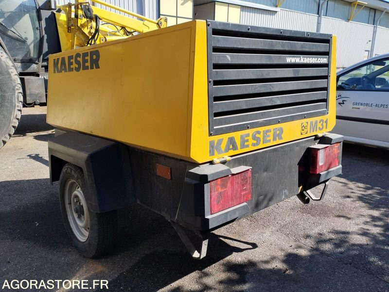 COMPRESSEUR DE CHANTIER KAESER M31 de 2002 8109VE99 - Luftkompressor: bild 4 COMPRESSEUR DE CHANTIER KAESER M31 de 2002 8109VE99 - Luftkompressor: bild 4