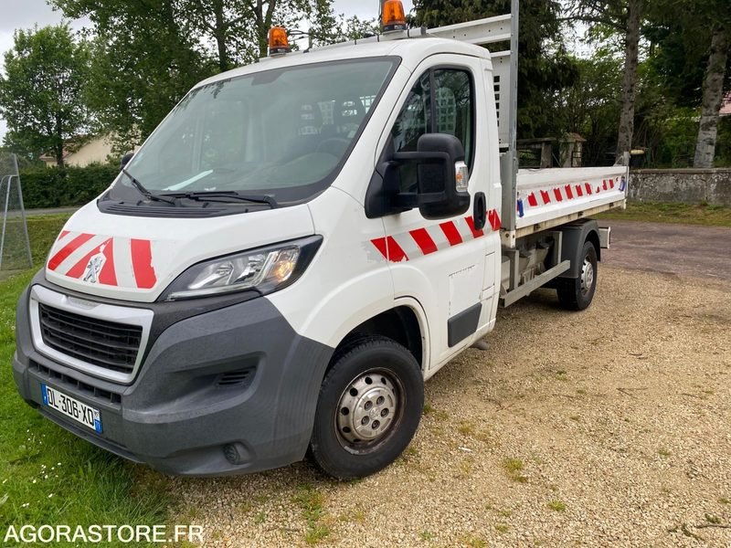 Camion benne Peugeot BOXER - 2014 - 70 000km - TURBO NEUF / PNEUS NEUFS - Transportbil med tippflak: bild 1 Camion benne Peugeot BOXER - 2014 - 70 000km - TURBO NEUF / PNEUS NEUFS - Transportbil med tippflak: bild 1