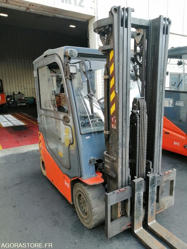Chariot Toyota 8FBMT35 - 2015 (5210) - Eltruck: bild 2 Chariot Toyota 8FBMT35 - 2015 (5210) - Eltruck: bild 2