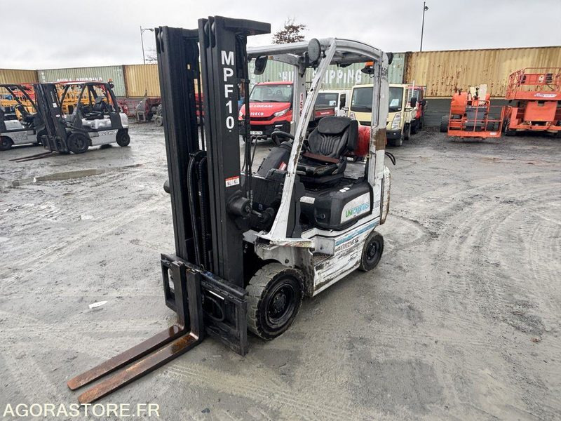 Chariot élévateur NISSAN GAZ 1.5T type P1D1A15LQ - Gasoltruck: bild 1 Chariot élévateur NISSAN GAZ 1.5T type P1D1A15LQ - Gasoltruck: bild 1