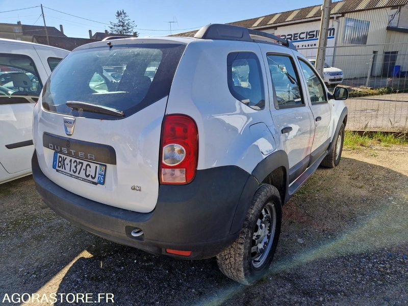 Dacia Duster - BK137CJ - 187938km - 2011 - SUV: bild 3 Dacia Duster - BK137CJ - 187938km - 2011 - SUV: bild 3