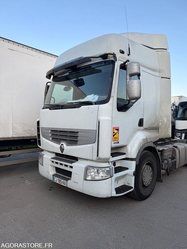 RENAULT PREMIUM 460 - 636777KM - 2012 - Dragbil: bild 1 RENAULT PREMIUM 460 - 636777KM - 2012 - Dragbil: bild 1