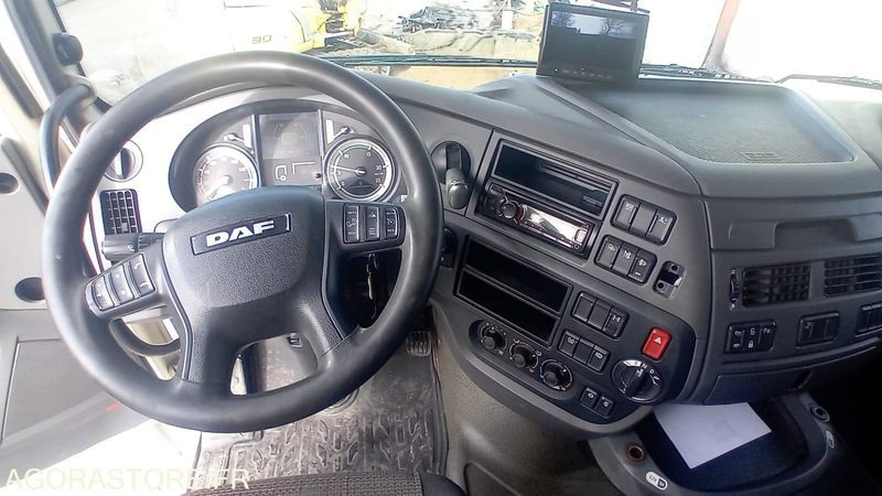 TRACTEUR DAF XF 460 - 2016 - 652 781km - pneus neufs - Dragbil: bild 4 TRACTEUR DAF XF 460 - 2016 - 652 781km - pneus neufs - Dragbil: bild 4
