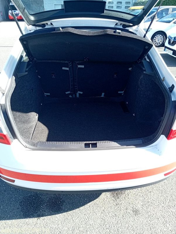FG-691-CN - Roulant - SKODA Octavia - VP - 395 000 Kms - Personbil: bild 5 FG-691-CN - Roulant - SKODA Octavia - VP - 395 000 Kms - Personbil: bild 5