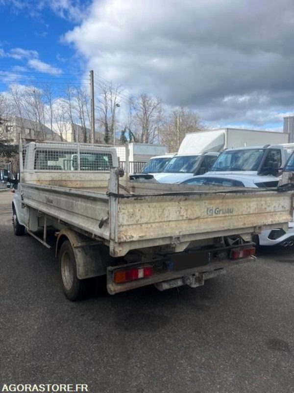 FORD TRANSIT 2.4 TD BENNE - 2002 - 204 000km - Transportbil med tippflak: bild 3 FORD TRANSIT 2.4 TD BENNE - 2002 - 204 000km - Transportbil med tippflak: bild 3
