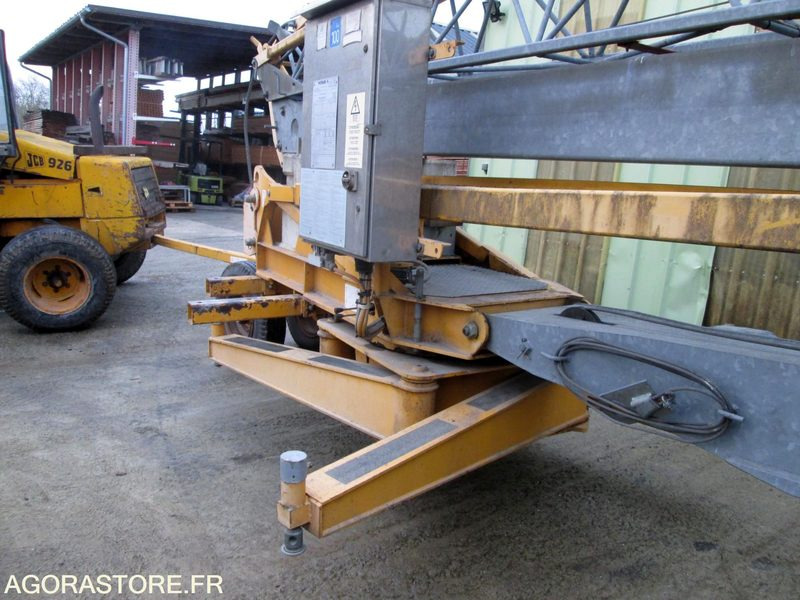 GRUE - POTAIN HD 10 A - TRES BON ETAT - Tornkran: bild 4 GRUE - POTAIN HD 10 A - TRES BON ETAT - Tornkran: bild 4