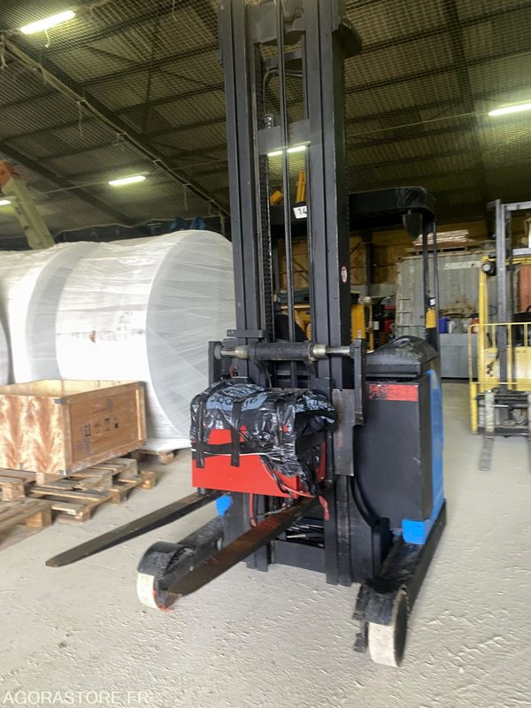 Gerbeur FENWICK LINDE R14 1.4T Triplex 7595mm - Skjutstativtruck: bild 3 Gerbeur FENWICK LINDE R14 1.4T Triplex 7595mm - Skjutstativtruck: bild 3