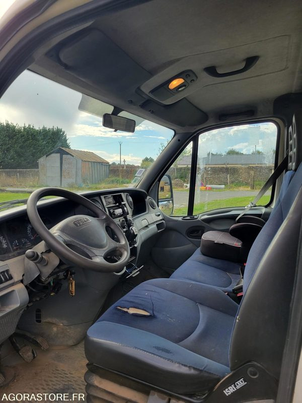 Transportbil med tippflak Iveco 35c12: bild 16