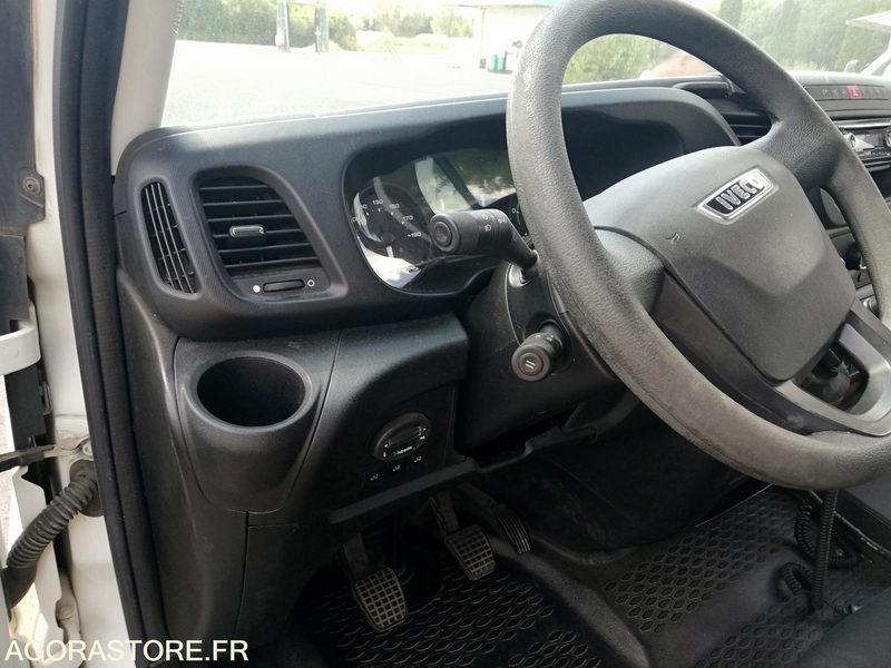 Iveco Daily Line - Minibuss, Persontransport: bild 4 Iveco Daily Line - Minibuss, Persontransport: bild 4