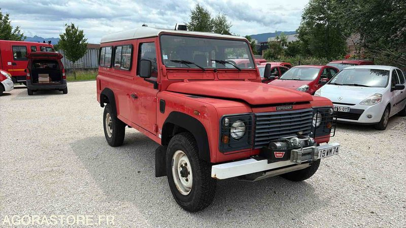 LAND ROVER DÉFENDER 110 - 67 933 Kms - 1999 - 8419 WM 74 - SUV: bild 4 LAND ROVER DÉFENDER 110 - 67 933 Kms - 1999 - 8419 WM 74 - SUV: bild 4