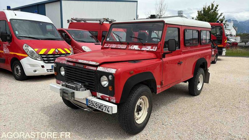 LAND ROVER DÉFENDER 130 113 979 Kms - 2000 - 5949 WQ 74 - SUV: bild 1 LAND ROVER DÉFENDER 130 113 979 Kms - 2000 - 5949 WQ 74 - SUV: bild 1