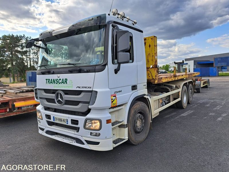 CAMION 6X2 AMPLIROLL-MERCEDES ACTROS - 2013 - 385 389KMS - Lastbil: bild 1 CAMION 6X2 AMPLIROLL-MERCEDES ACTROS - 2013 - 385 389KMS - Lastbil: bild 1
