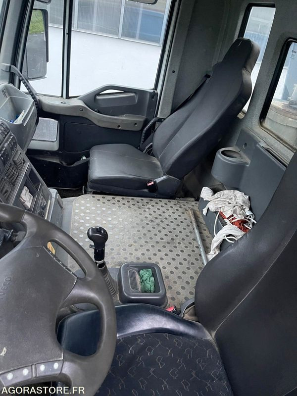Lastbil CAMION 8X4 BI-BENNE IVECO TRAKKER 220 500 KM 2006: bild 16