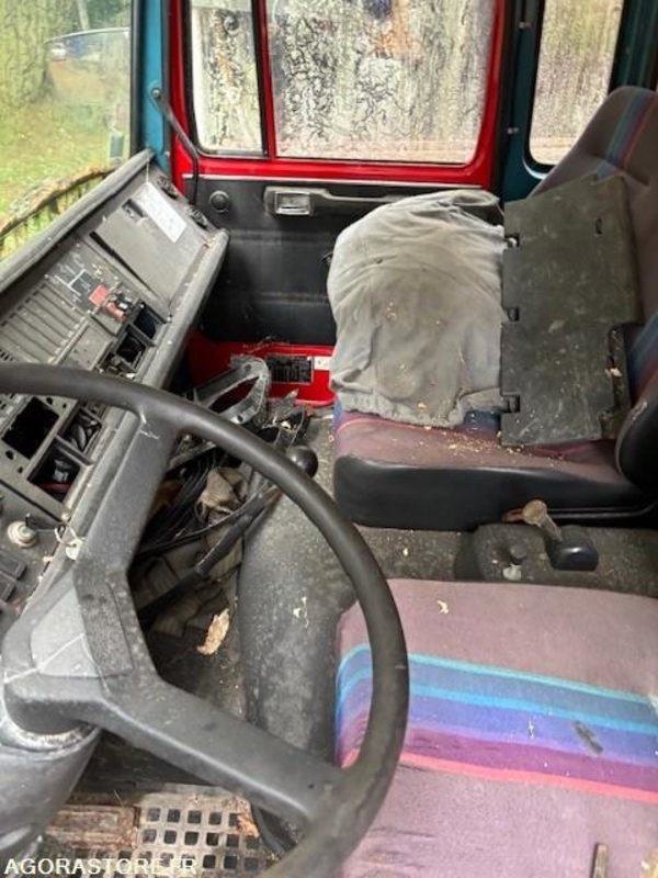 IVECO MAGIRUS 160-11 112144 KM POSTE DE COMMANDEMENT - Lastbil: bild 3 IVECO MAGIRUS 160-11 112144 KM POSTE DE COMMANDEMENT - Lastbil: bild 3