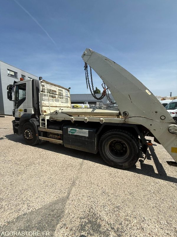 IVECO STRALIS MULTIBENNE 4x2 - 2015 / 60660KM - Lastbil: bild 3 IVECO STRALIS MULTIBENNE 4x2 - 2015 / 60660KM - Lastbil: bild 3