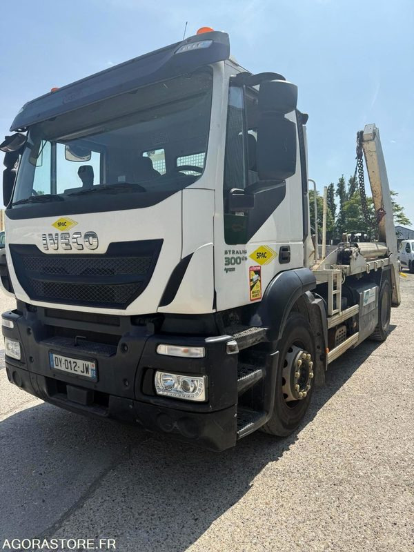 IVECO STRALIS MULTIBENNE 4x2 - 2015 / 61000KM - Lastbil: bild 2 IVECO STRALIS MULTIBENNE 4x2 - 2015 / 61000KM - Lastbil: bild 2