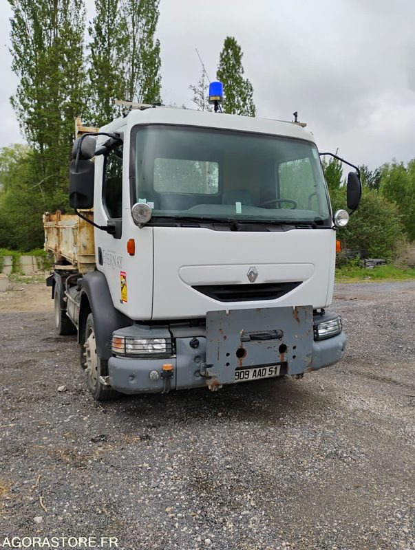 Poids Lourds Renault Midlum 909AAD51 13 Tonnes (4X2) - Lastbil: bild 1 Poids Lourds Renault Midlum 909AAD51 13 Tonnes (4X2) - Lastbil: bild 1