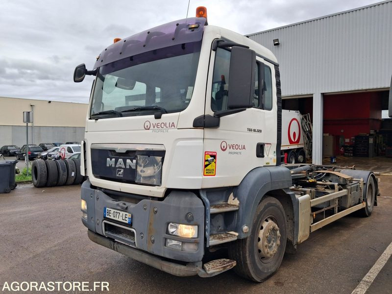 R51894 - PORTEUR MAN 19t  4x2- POLYBENNE BRAS GUIMA PALFINGER - 2010 - 519855 KM - Lastbil: bild 2 R51894 - PORTEUR MAN 19t  4x2- POLYBENNE BRAS GUIMA PALFINGER - 2010 - 519855 KM - Lastbil: bild 2