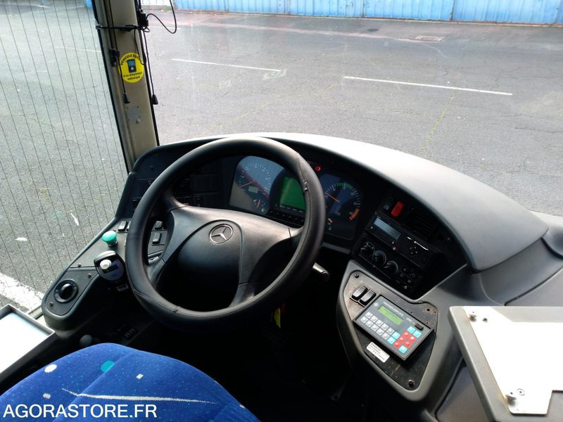 MERCEDES INTOURO N°083369 - Skolbuss: bild 3 MERCEDES INTOURO N°083369 - Skolbuss: bild 3