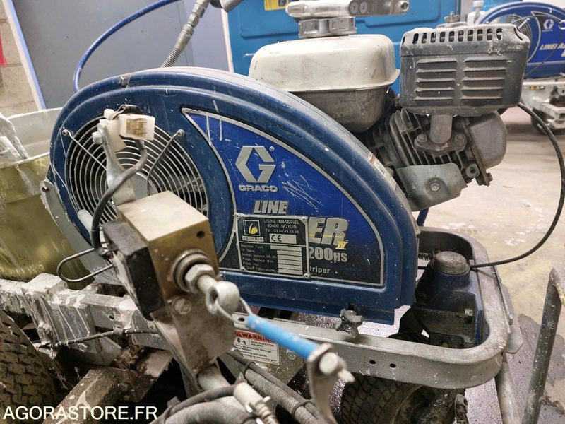 Machine de marquage Graco LineLazer IV 200HS - Verktyg/ Utrustning: bild 3 Machine de marquage Graco LineLazer IV 200HS - Verktyg/ Utrustning: bild 3