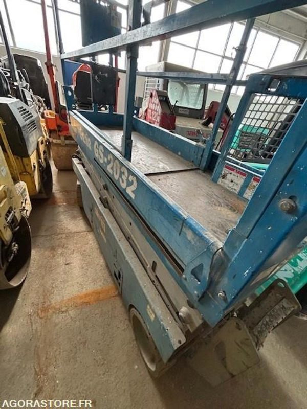 NACELLE CISEAUX GENIE GS-2032 423 HRS 2006 - Saxlift: bild 2 NACELLE CISEAUX GENIE GS-2032 423 HRS 2006 - Saxlift: bild 2