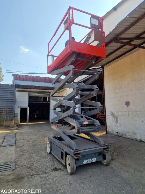 NACELLE ELECTRIQUE CISEAUX SKYJACK SJ4632 11.75M - 2010 - BATTERIE NEUVE - Saxlift: bild 1 NACELLE ELECTRIQUE CISEAUX SKYJACK SJ4632 11.75M - 2010 - BATTERIE NEUVE - Saxlift: bild 1