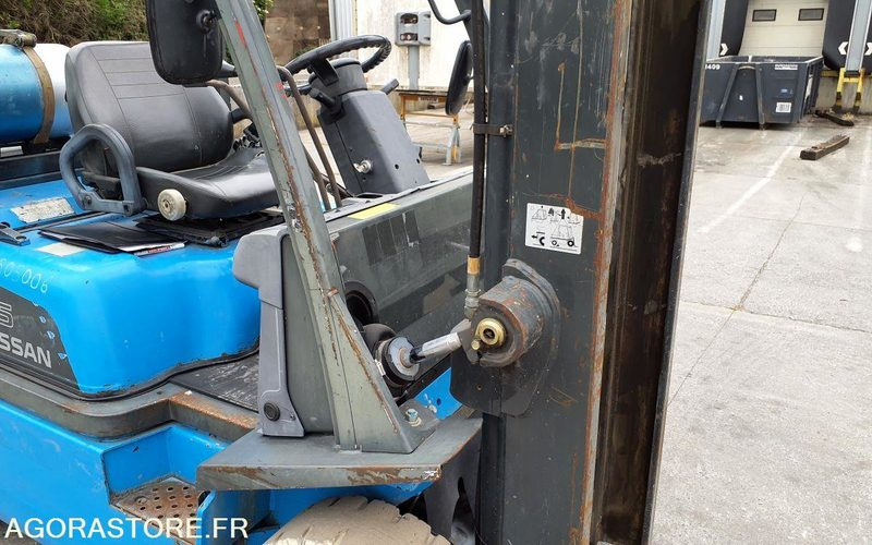 Nissan 2682 heures Triplex UD02A25PQ - 3F550 - Motviktstruck: bild 5 Nissan 2682 heures Triplex UD02A25PQ - 3F550 - Motviktstruck: bild 5