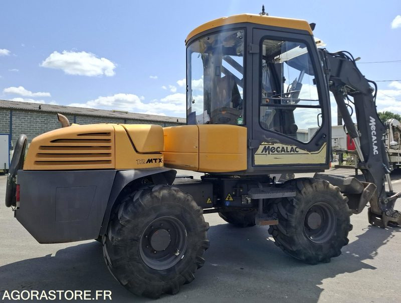 PELLE SUR PNEUS MECALAC 12MTX 4.5 - 2013 / 8 700 HEURES - Grävmaskin: bild 1 PELLE SUR PNEUS MECALAC 12MTX 4.5 - 2013 / 8 700 HEURES - Grävmaskin: bild 1