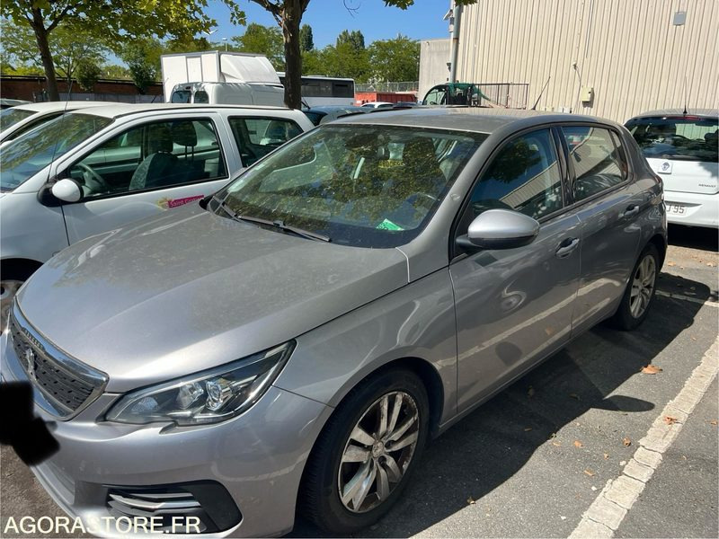 PEUGEOT 308 ESSENCE 127862 kms 2018 - Personbil: bild 2 PEUGEOT 308 ESSENCE 127862 kms 2018 - Personbil: bild 2