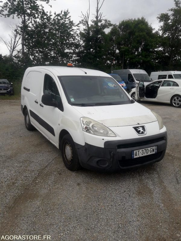 PEUGEOT PARTNER - 2010 / 379179 KM (AT370GW) - Små skåpbil: bild 3 PEUGEOT PARTNER - 2010 / 379179 KM (AT370GW) - Små skåpbil: bild 3