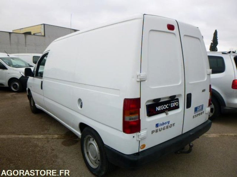 PEUGEOT expert frigorifique - 2003 - 96 210km - BON ETAT - Små skåpbil: bild 4 PEUGEOT expert frigorifique - 2003 - 96 210km - BON ETAT - Små skåpbil: bild 4
