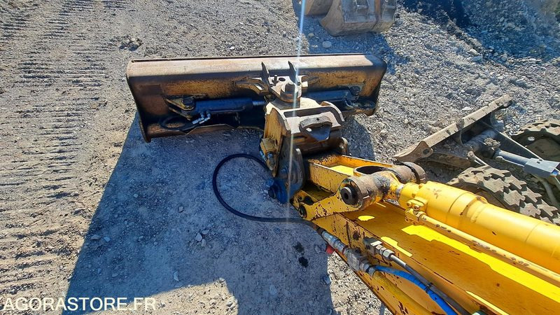 Pelle New Holland E135SR-1ES Diesel 2007 - Bandgrävare: bild 5 Pelle New Holland E135SR-1ES Diesel 2007 - Bandgrävare: bild 5
