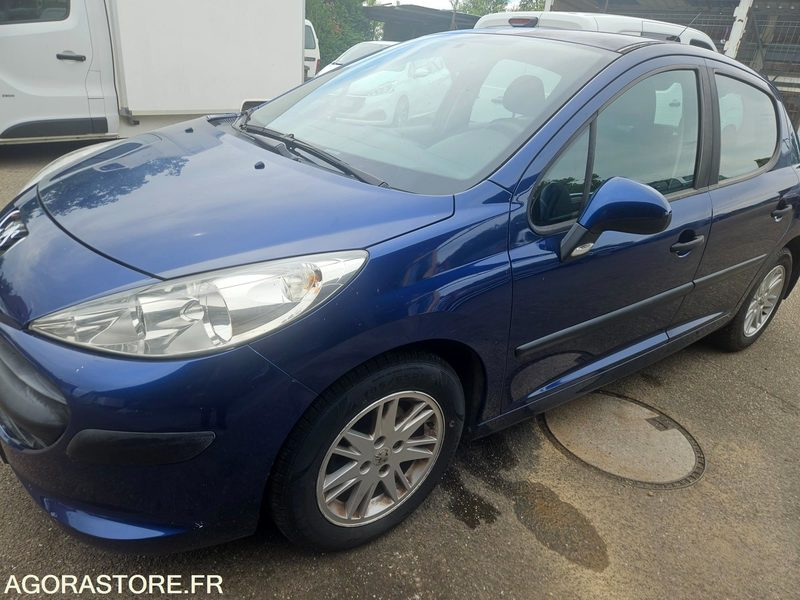 Peugeot 207 - Personbil: bild 1 Peugeot 207 - Personbil: bild 1