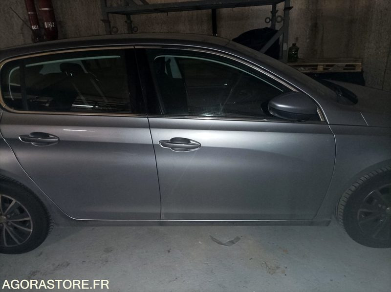 Peugeot 308 - 2015 - 125 000 km - Personbil: bild 2 Peugeot 308 - 2015 - 125 000 km - Personbil: bild 2