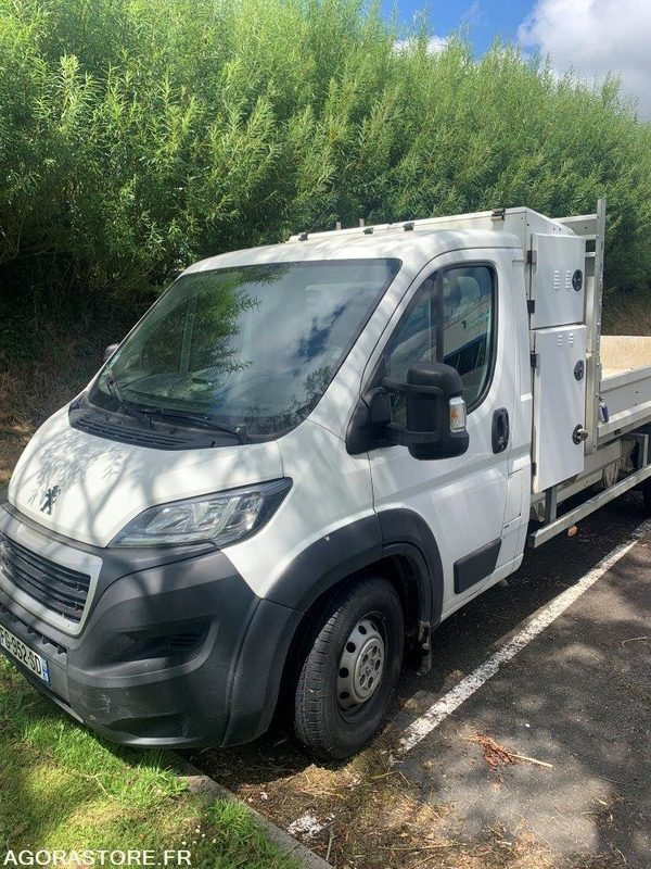 Peugeot Boxer Benne - 2019 - 76875 Kms - Skåpbil: bild 2 Peugeot Boxer Benne - 2019 - 76875 Kms - Skåpbil: bild 2