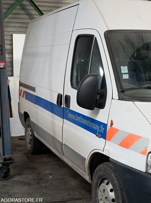 Peugeot boxer - Skåpbil: bild 1 Peugeot boxer - Skåpbil: bild 1