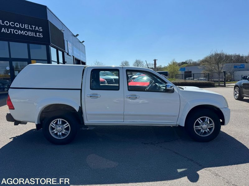 Pick-up ISUZU Dmax - 2011 - 147 383km - Pickup: bild 2 Pick-up ISUZU Dmax - 2011 - 147 383km - Pickup: bild 2